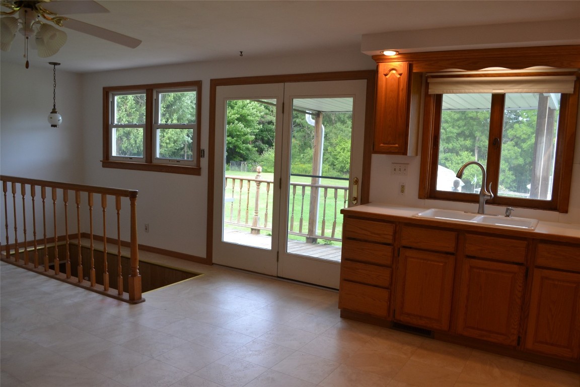 708 Stonefield Road Endwell, NY 13760 - Photo 10 of 38 Gallery Image 10