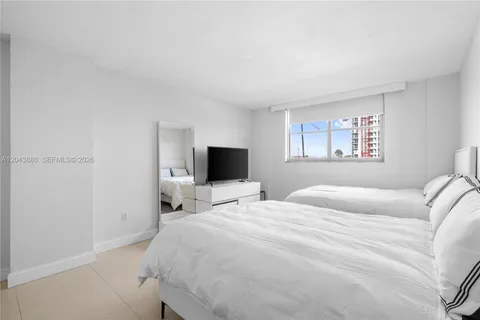 $665,000 | 9273 Collins Avenue, Unit 408, Surfside, FL 33154
