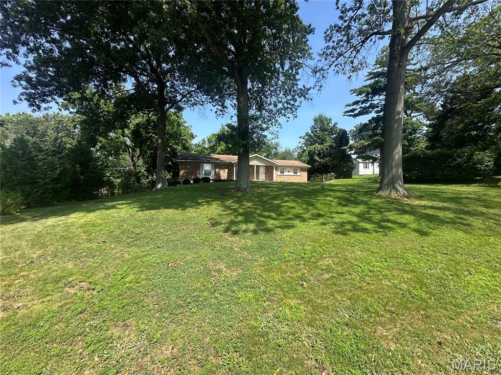 9835 East Watson Road St. Louis, MO 63126 - Photo 4 of 6 Gallery Image 4