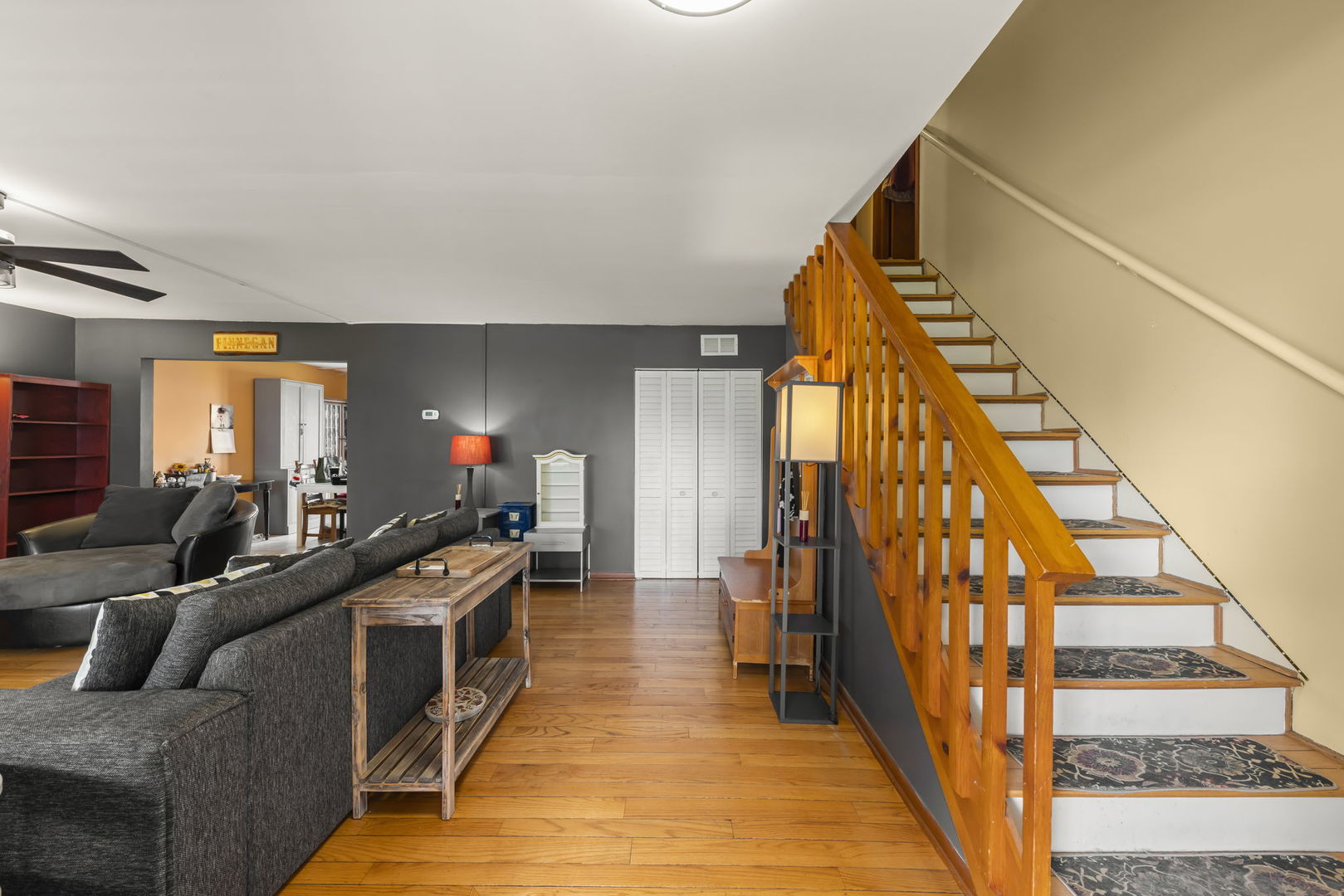 9 Wander Way Lake In The Hills, IL 60156 - Photo 4 of 23 Gallery Image 4