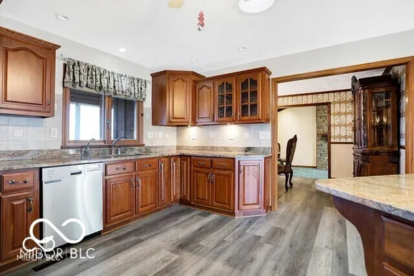 $575,000 | 5272 Graham Road, Whiteland, IN 46184