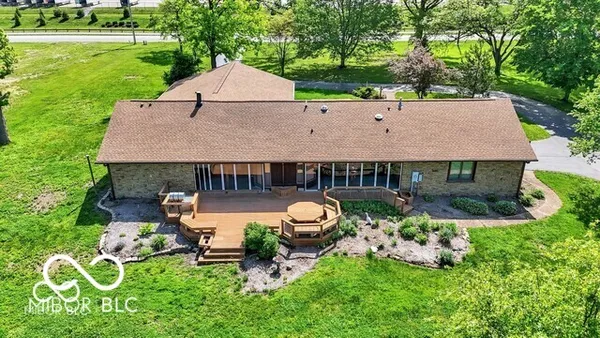 $575,000 | 5272 Graham Road, Whiteland, IN 46184