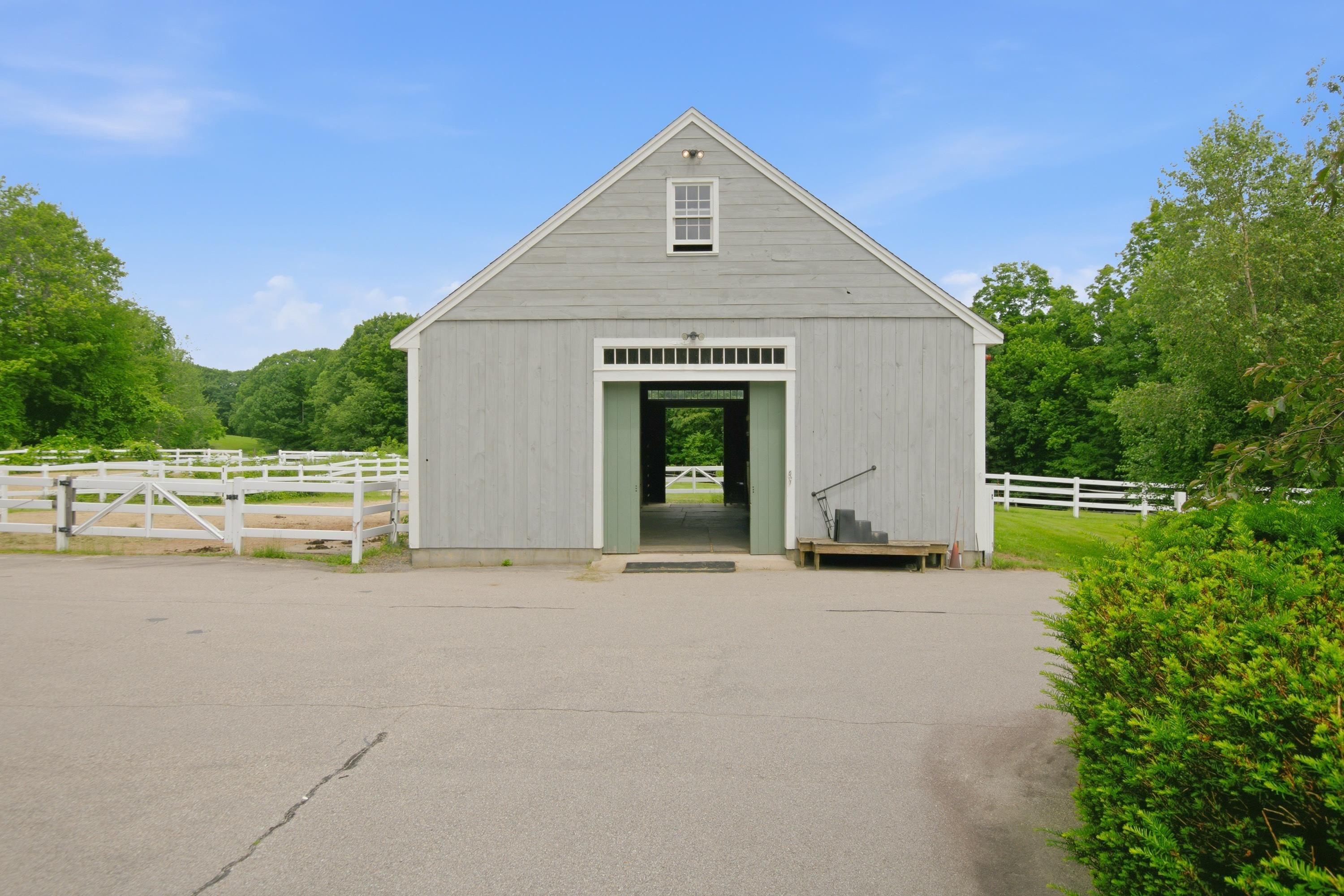 428 Clark Hill Road New Boston, NH 03070 - Photo 11 of 34