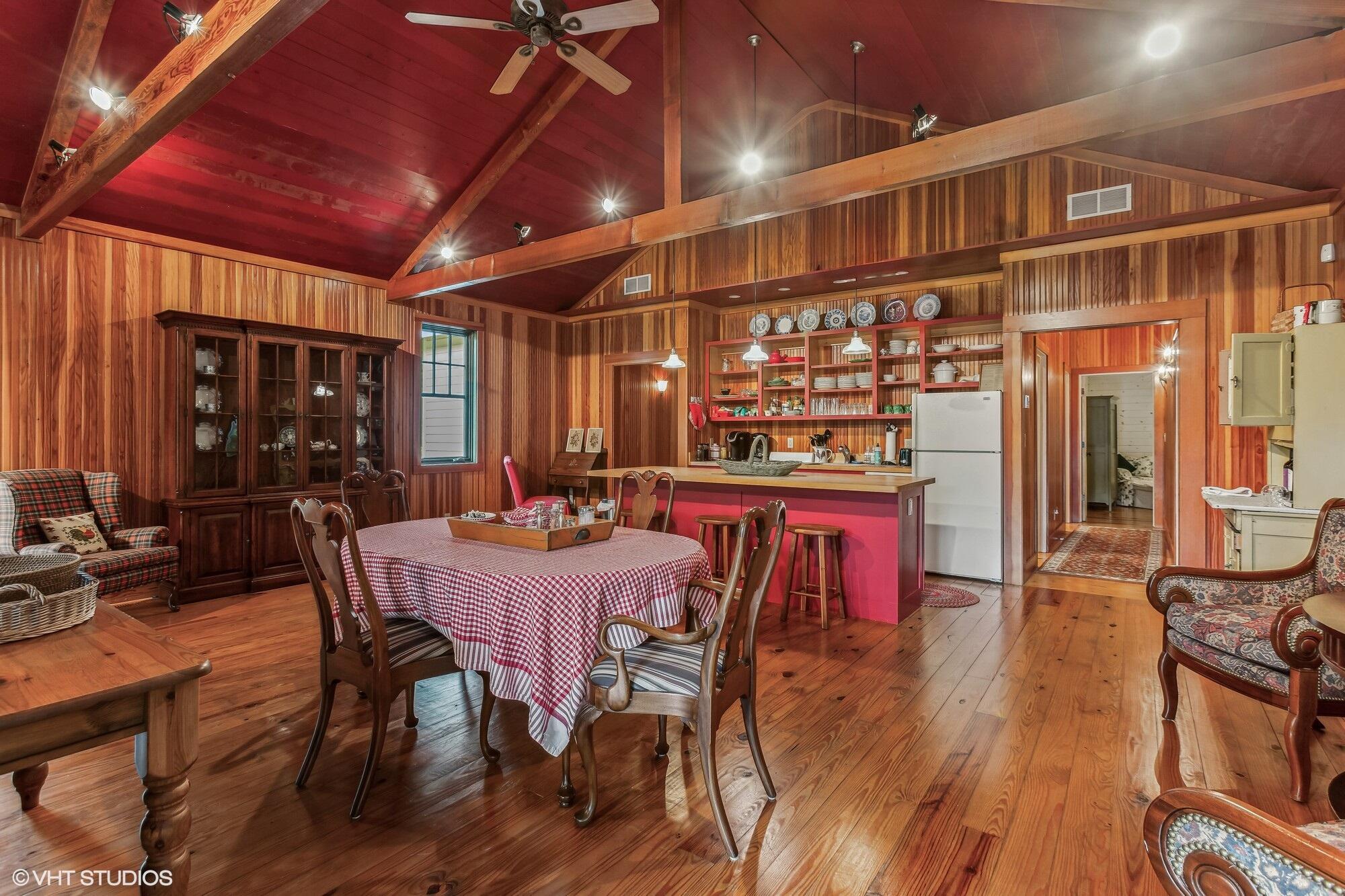 12801 Hills Road Buchanan, MI 49107 - Photo 30 of 46 043_12801HillsRoad_2071_MRED_2000x1333