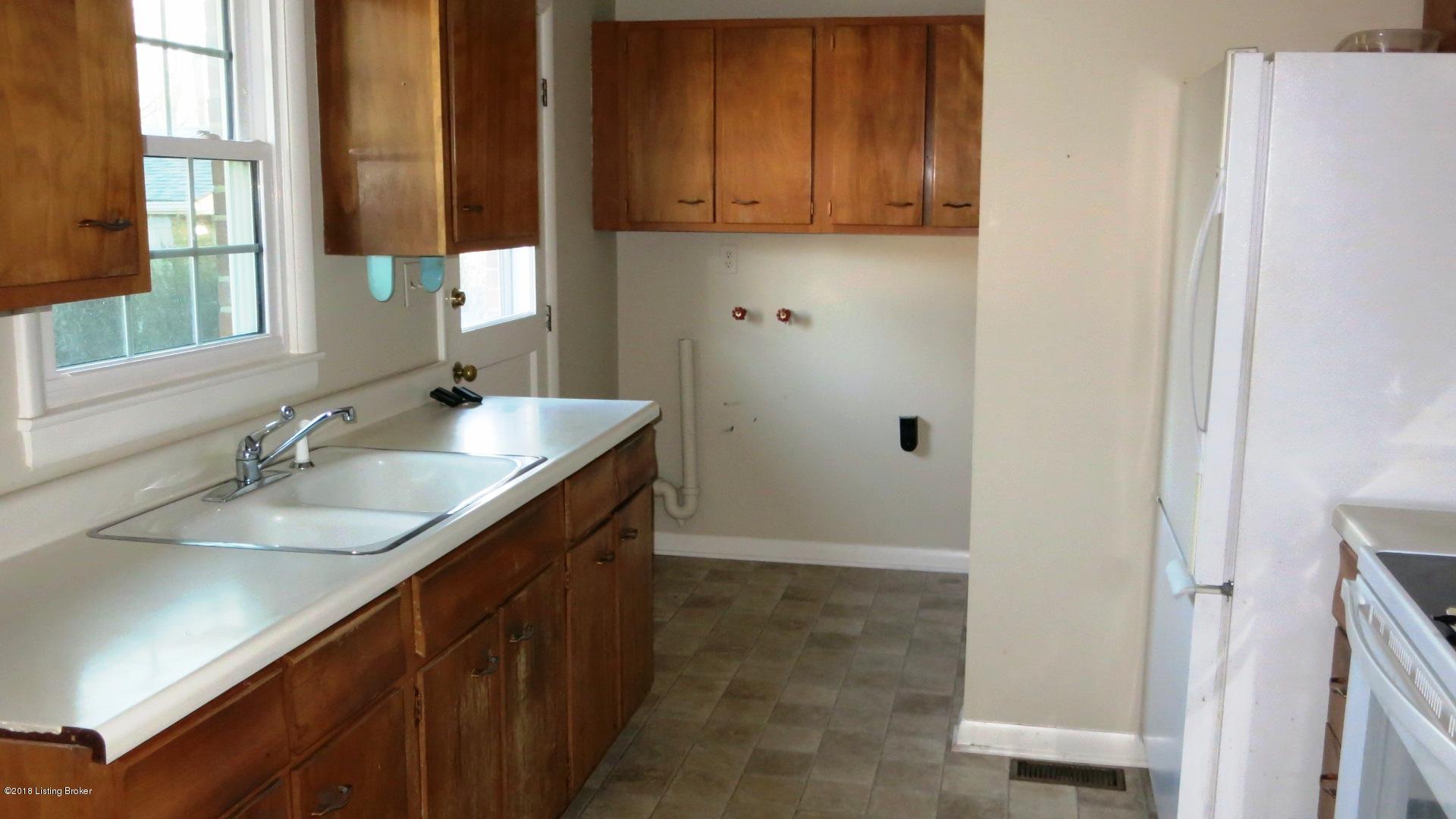 2950 Rio Rita Avenue Louisville, KY 40220 - Photo 10 of 16 Kitchen 1