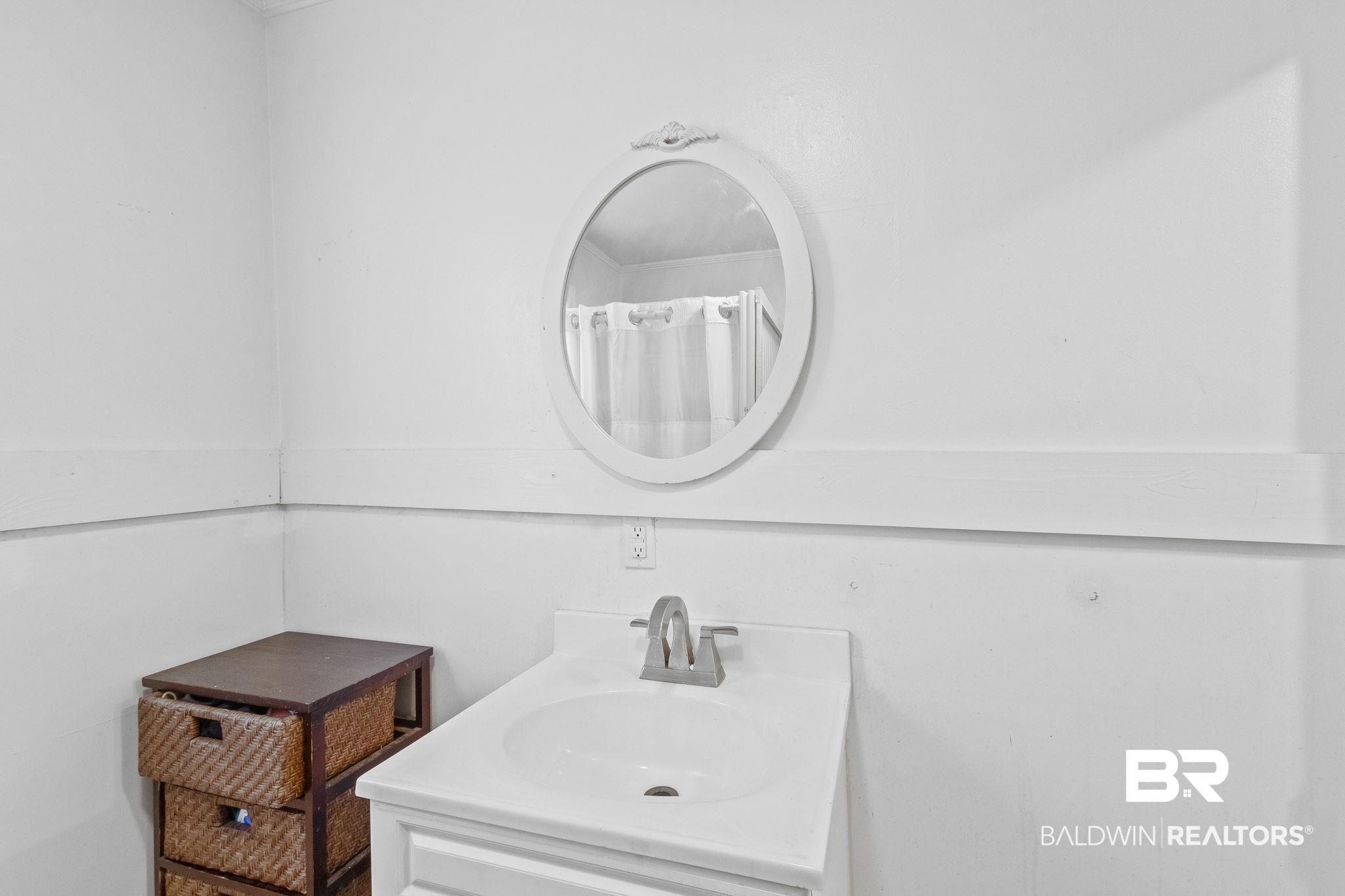 707 North Cedar Street Foley, AL 36535 - Photo 29 of 69 Bathroom featuring vanity