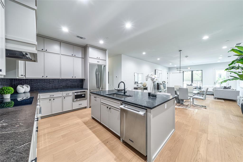 3601 Routh Street, Unit 1A Dallas, TX 75219 - Photo 2 of 32