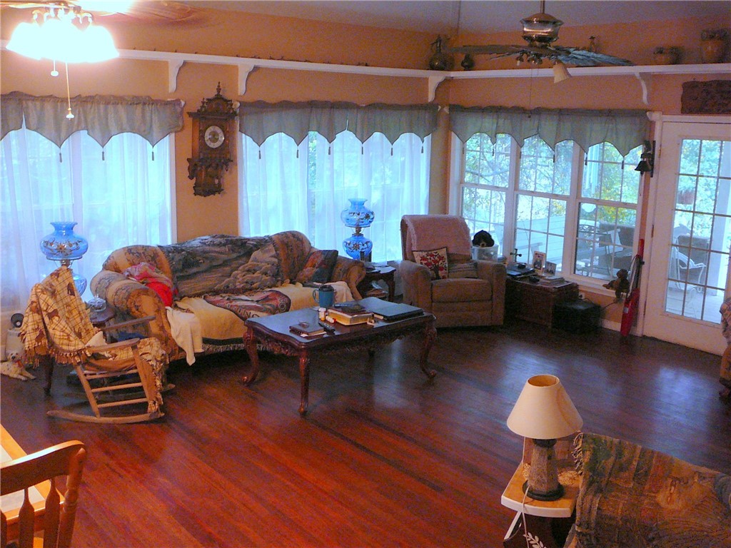 81 Parnell Road Abbeville, SC 29620 - Photo 6 of 24 Gallery Image 6