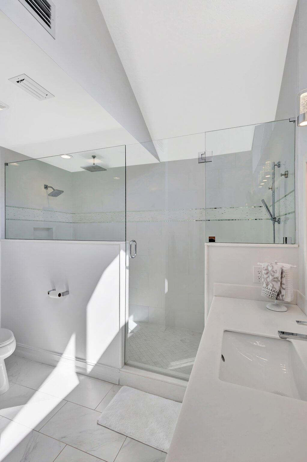 16501 Riverwind Drive Jupiter, FL 33477 - Photo 28 of 55 30-web-or-mls-5D1A3295