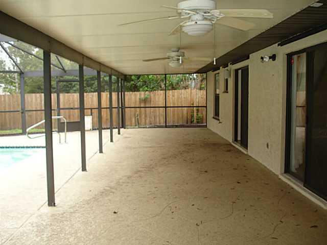 6002 Raintree Trail Fort Pierce, FL 34982 - Photo 19 of 24 Gallery Image 19