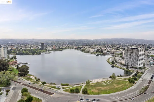 $799,000 | 621 Fallon Street, Oakland, CA 94607