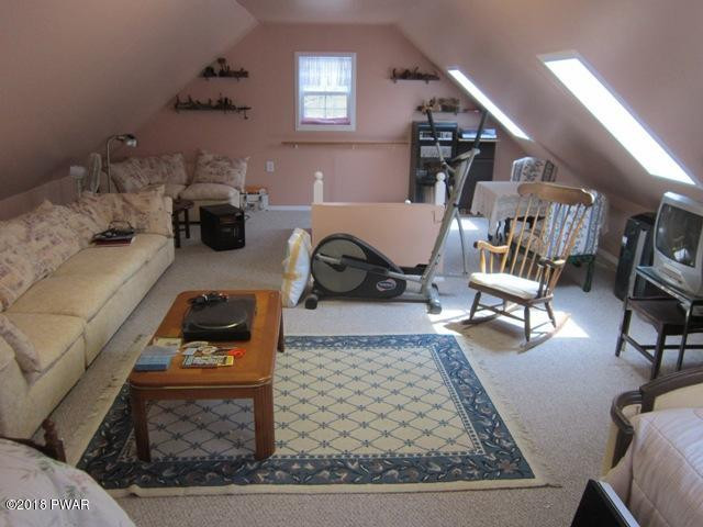 116 Maple Leaf Road Lackawaxen, PA 18435 - Photo 32 of 42 32. Family-game room