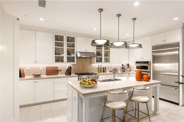 $2,580,000 | 164 Villa Ridge, Irvine, CA 92602