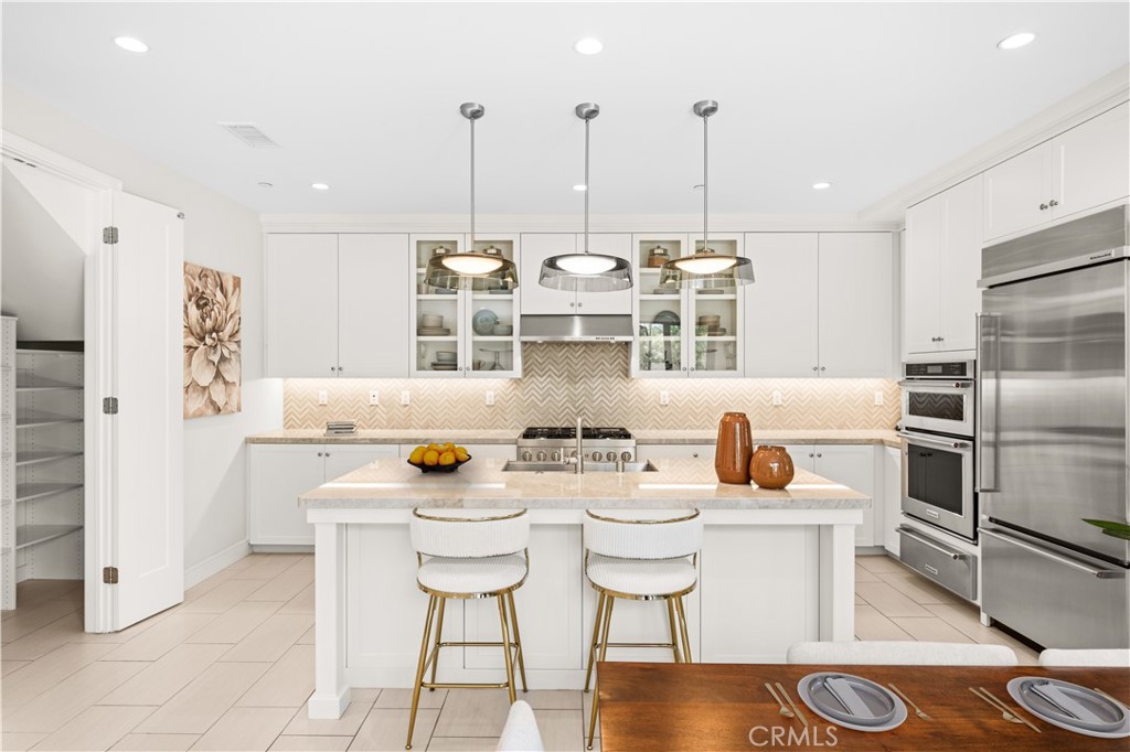 164 Villa Ridge Irvine, CA 92602 - Photo 17 of 49