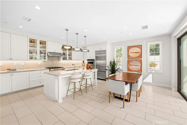 $2,580,000 | 164 Villa Ridge, Irvine, CA 92602
