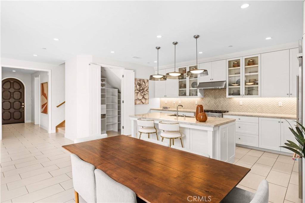 164 Villa Ridge Irvine, CA 92602 - Photo 21 of 49