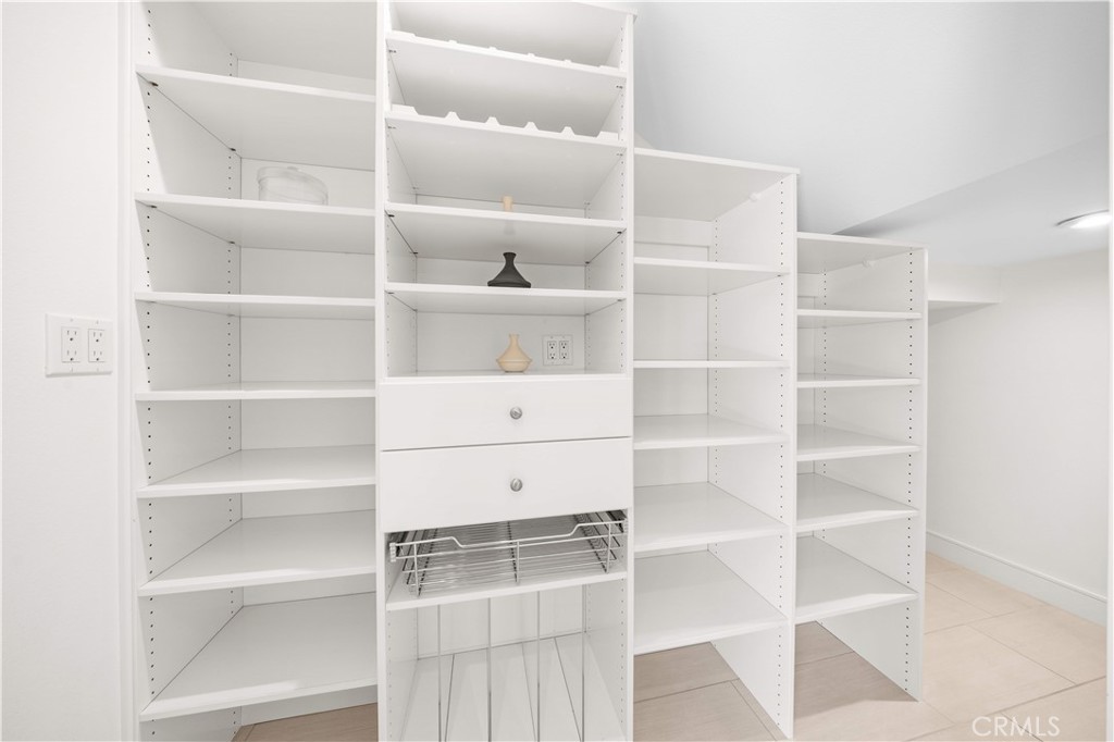 164 Villa Ridge Irvine, CA 92602 - Photo 25 of 49