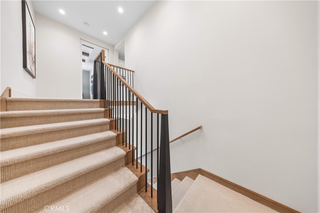 164 Villa Ridge Irvine, CA 92602 - Photo 29 of 49