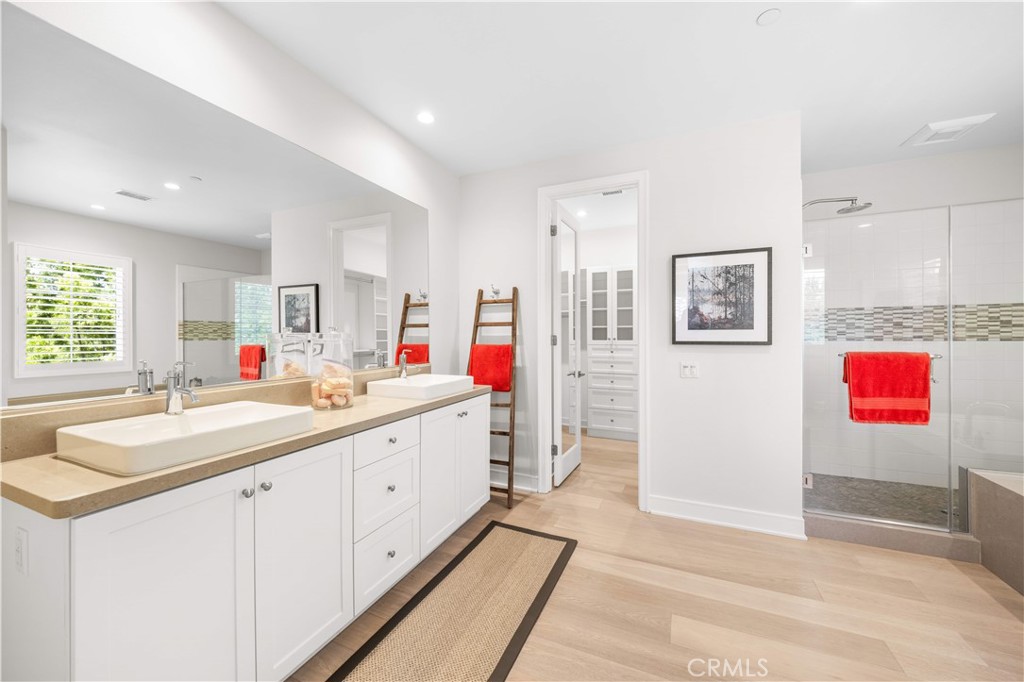 164 Villa Ridge Irvine, CA 92602 - Photo 33 of 49