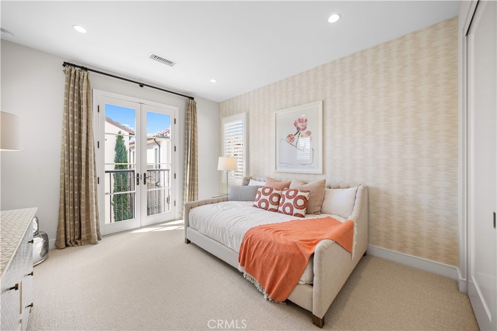 164 Villa Ridge Irvine, CA 92602 - Photo 35 of 49