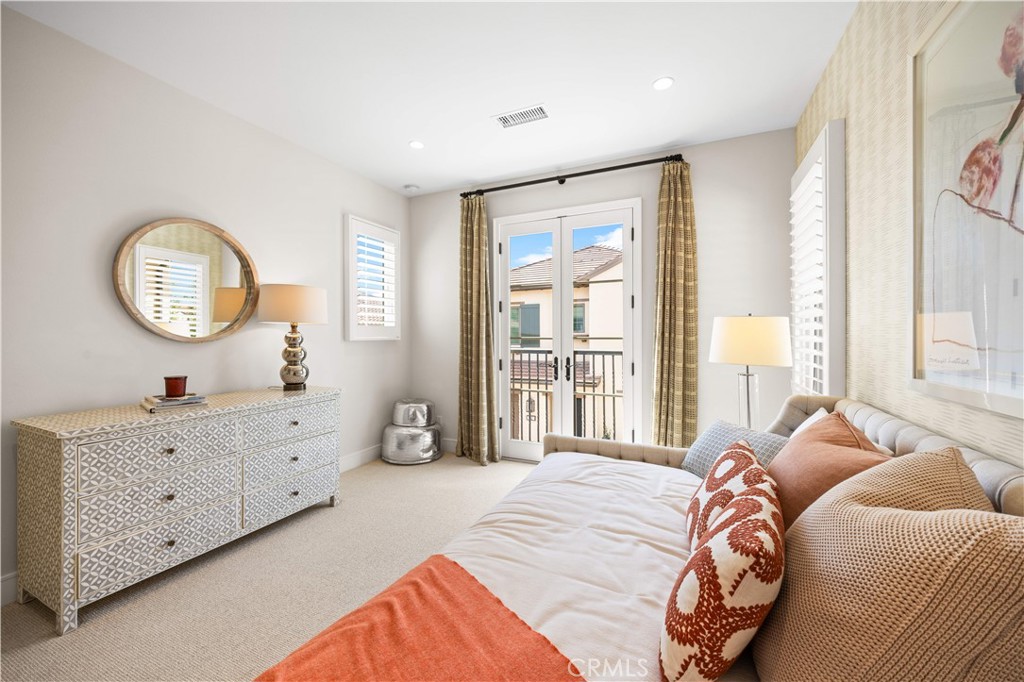 164 Villa Ridge Irvine, CA 92602 - Photo 36 of 49