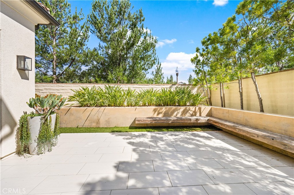 164 Villa Ridge Irvine, CA 92602 - Photo 37 of 49