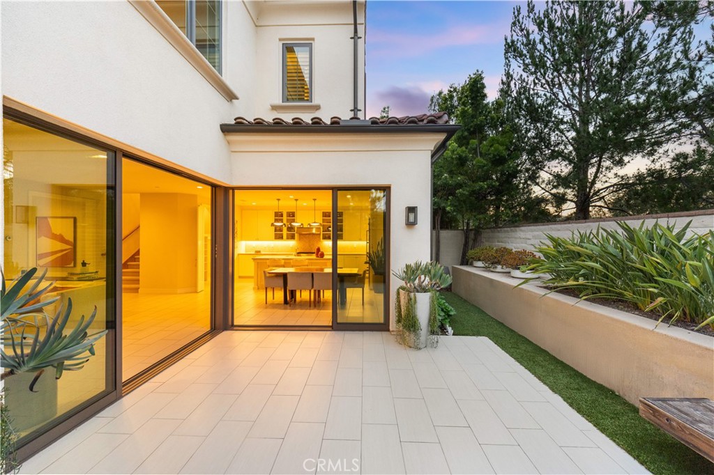 164 Villa Ridge Irvine, CA 92602 - Photo 41 of 49