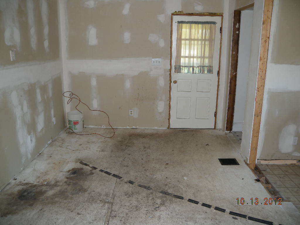 1126 Ray Road Southeast Roanoke, VA 24014 - Photo 6 of 17 037