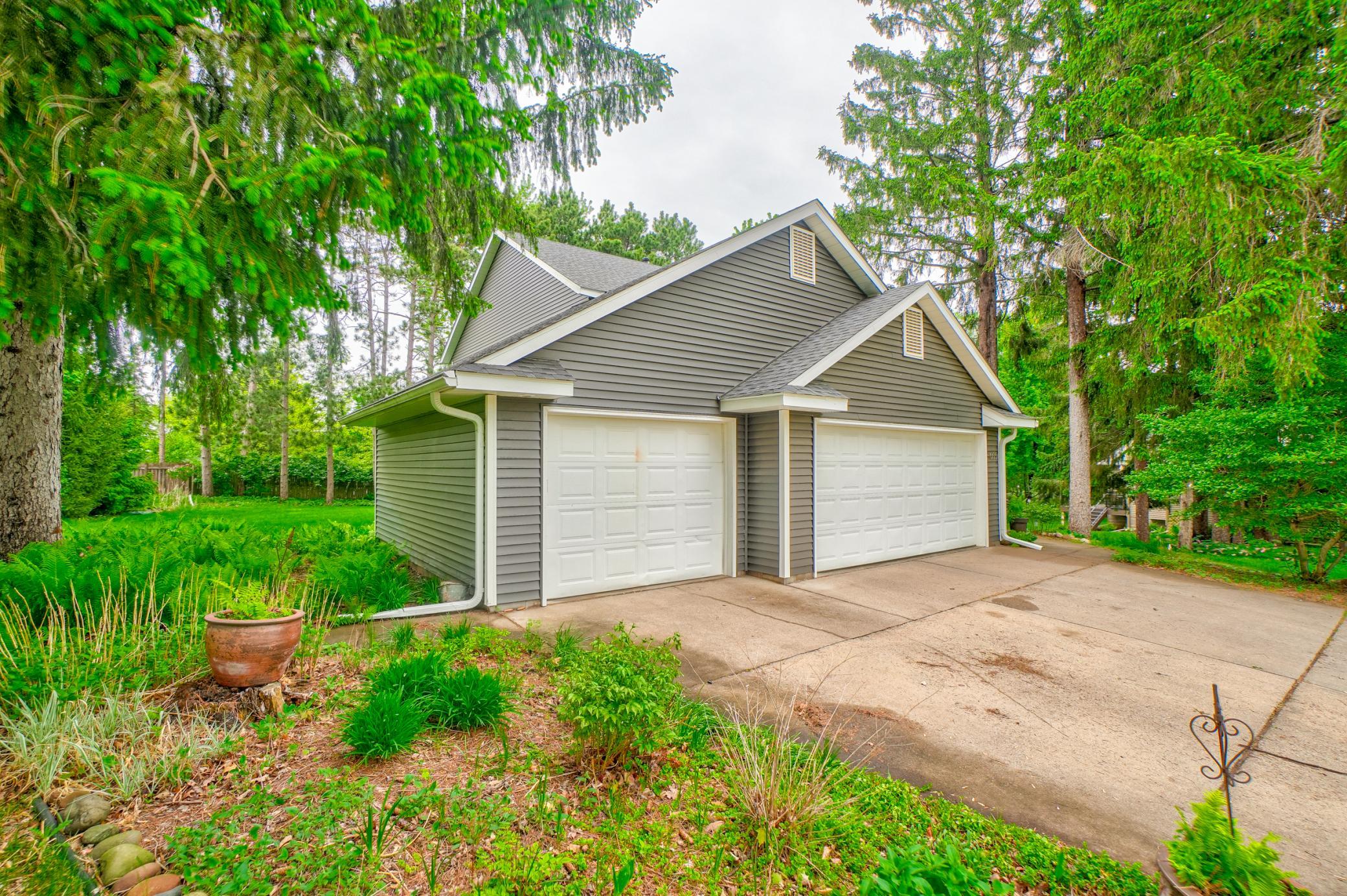 1005 Spruce Drive Hudson, WI 54016 - Photo 3 of 53