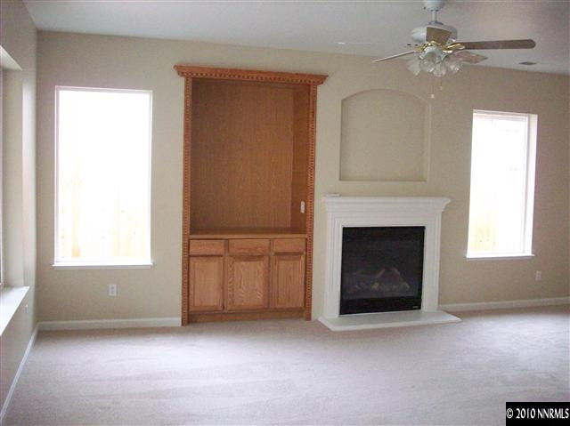 7165 Beacon Drive Reno, NV 89506 - Photo 3 of 8 Photo 3