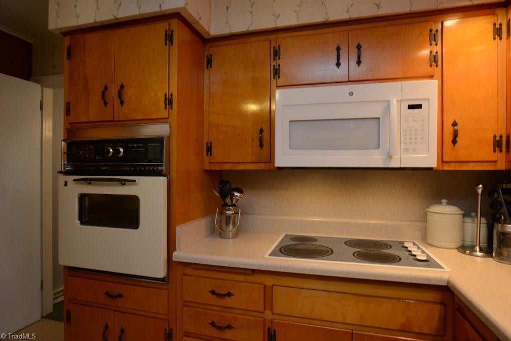 3201 Dillon Road Jamestown, NC 27282 - Photo 15 of 30 Gallery Image 15