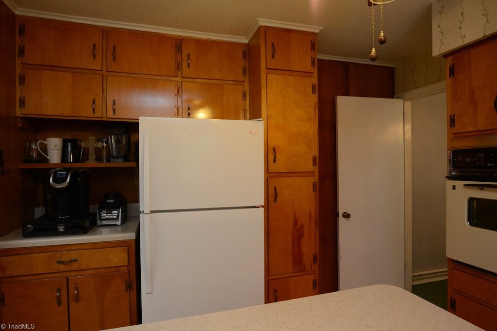 3201 Dillon Road Jamestown, NC 27282 - Photo 16 of 30 Gallery Image 16