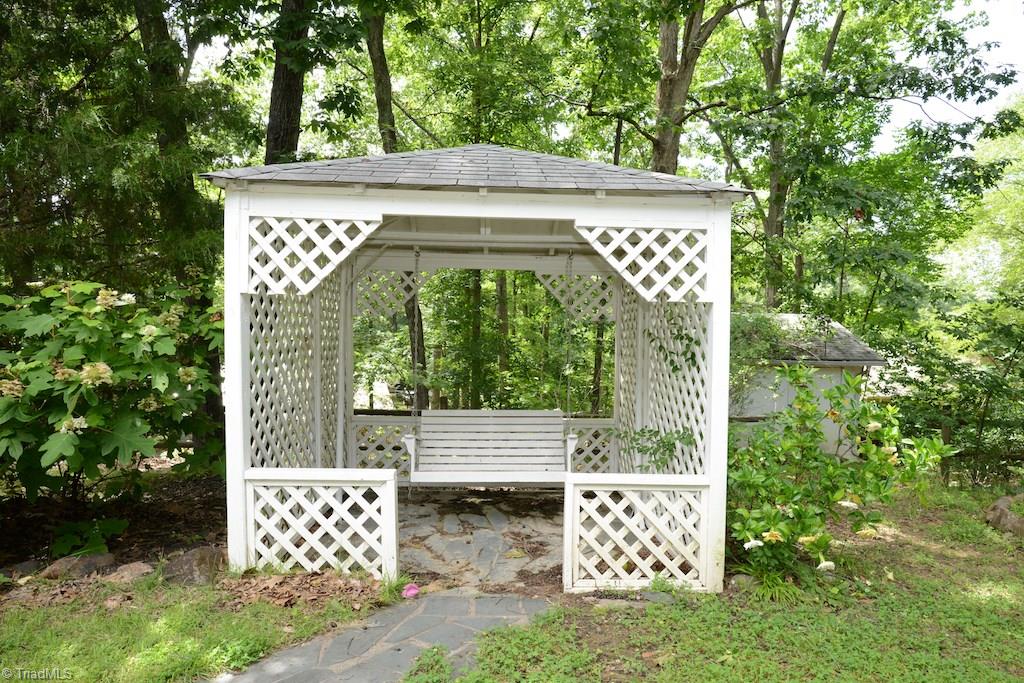 3201 Dillon Road Jamestown, NC 27282 - Photo 6 of 30 Gallery Image 6