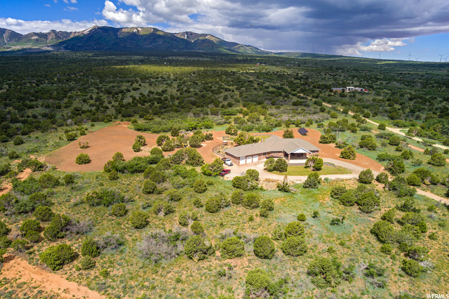 422 South Creek Road Monticello, UT 84535 - Photo 11 of 59 View of drone / aerial view
