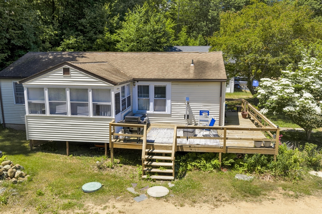 6 Roberts Park Road Holland, MA 01521 - Photo 2 of 17