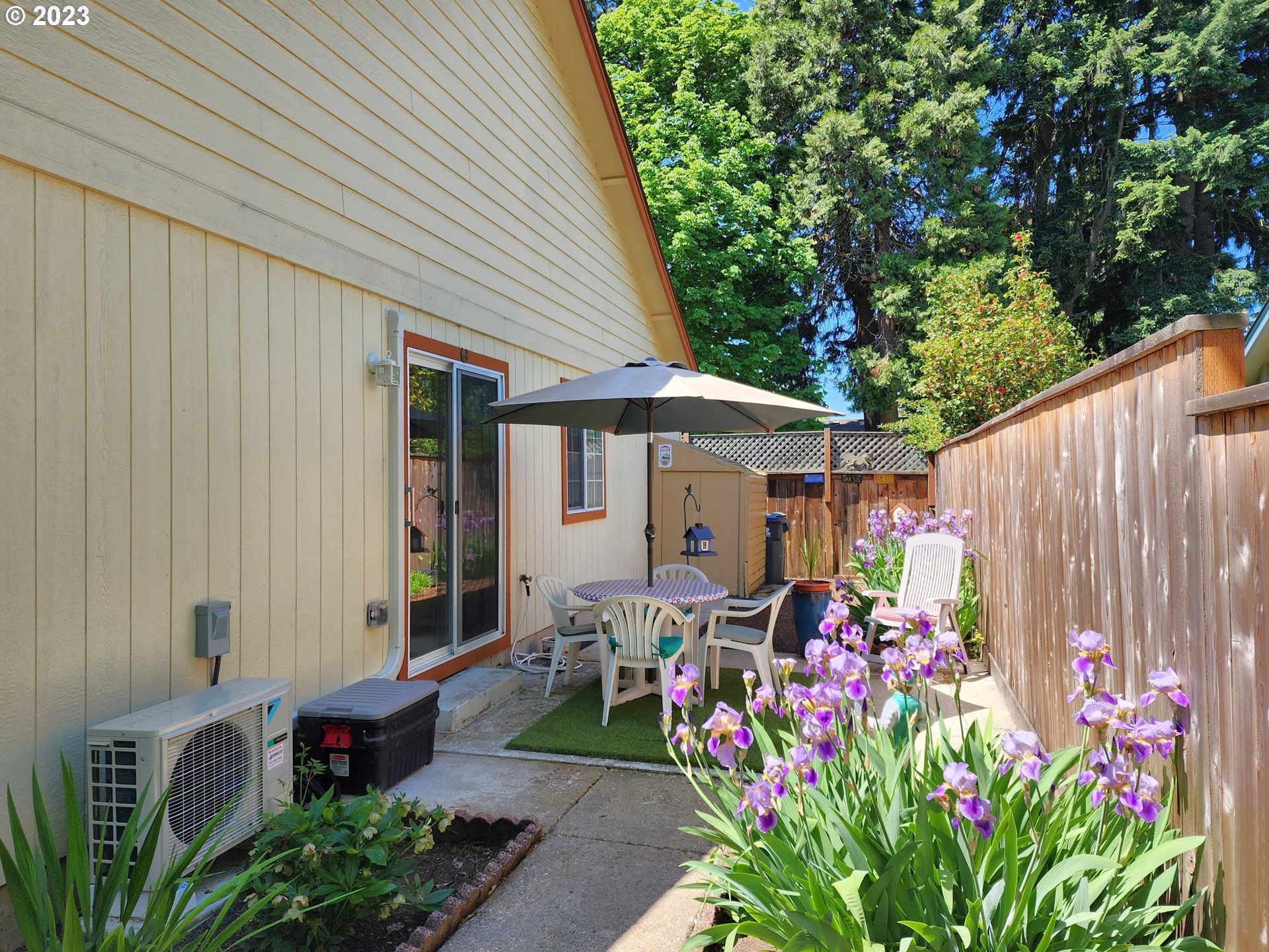 740 Red Cedar Court Eugene, OR 97402 - Photo 2 of 27