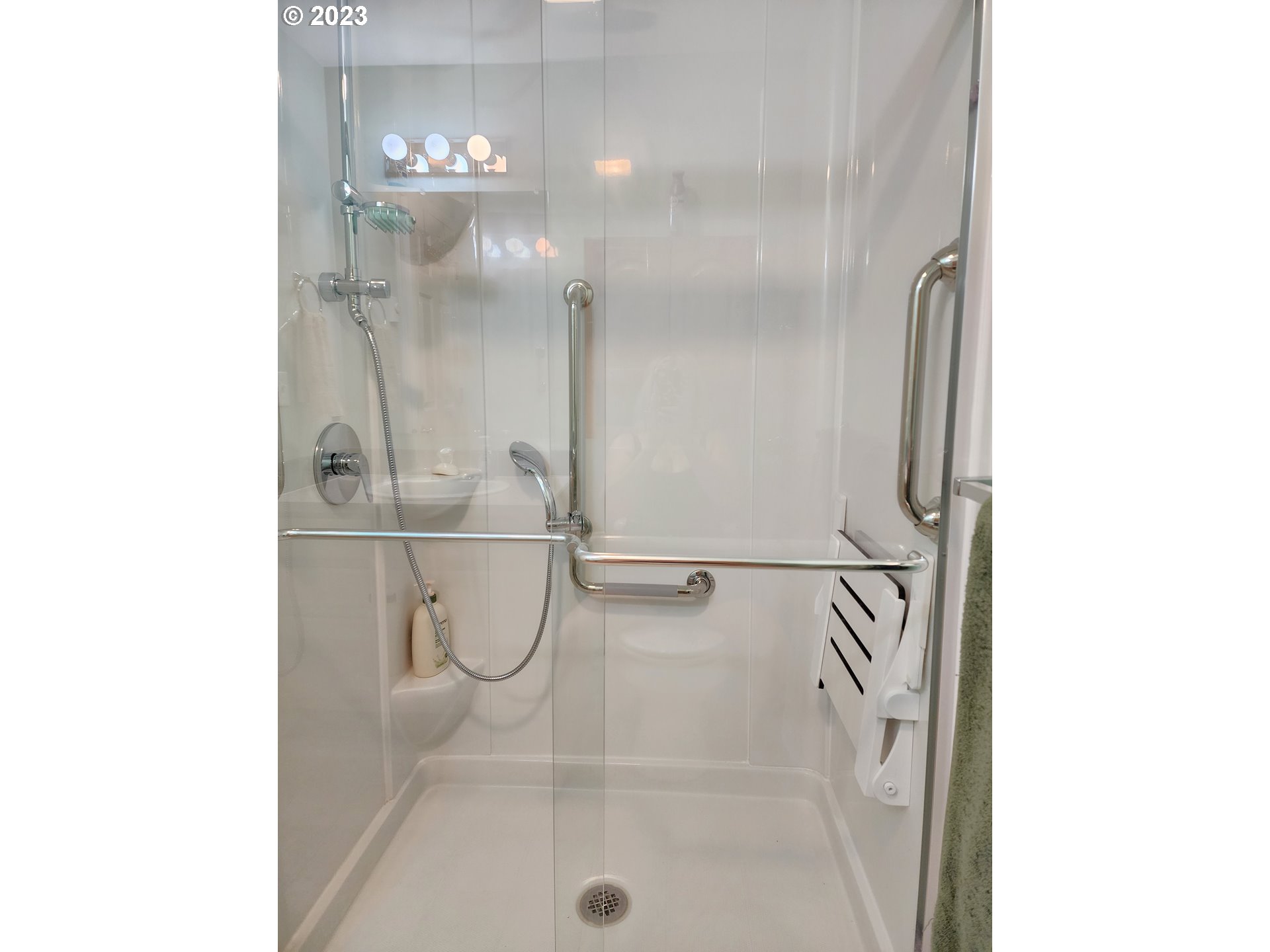 740 Red Cedar Court Eugene, OR 97402 - Photo 23 of 27