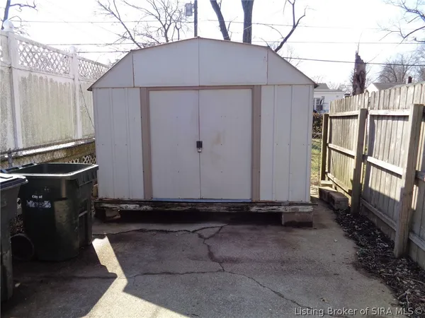 $212,500 | 9 Louise Street, Jeffersonville, IN 47130