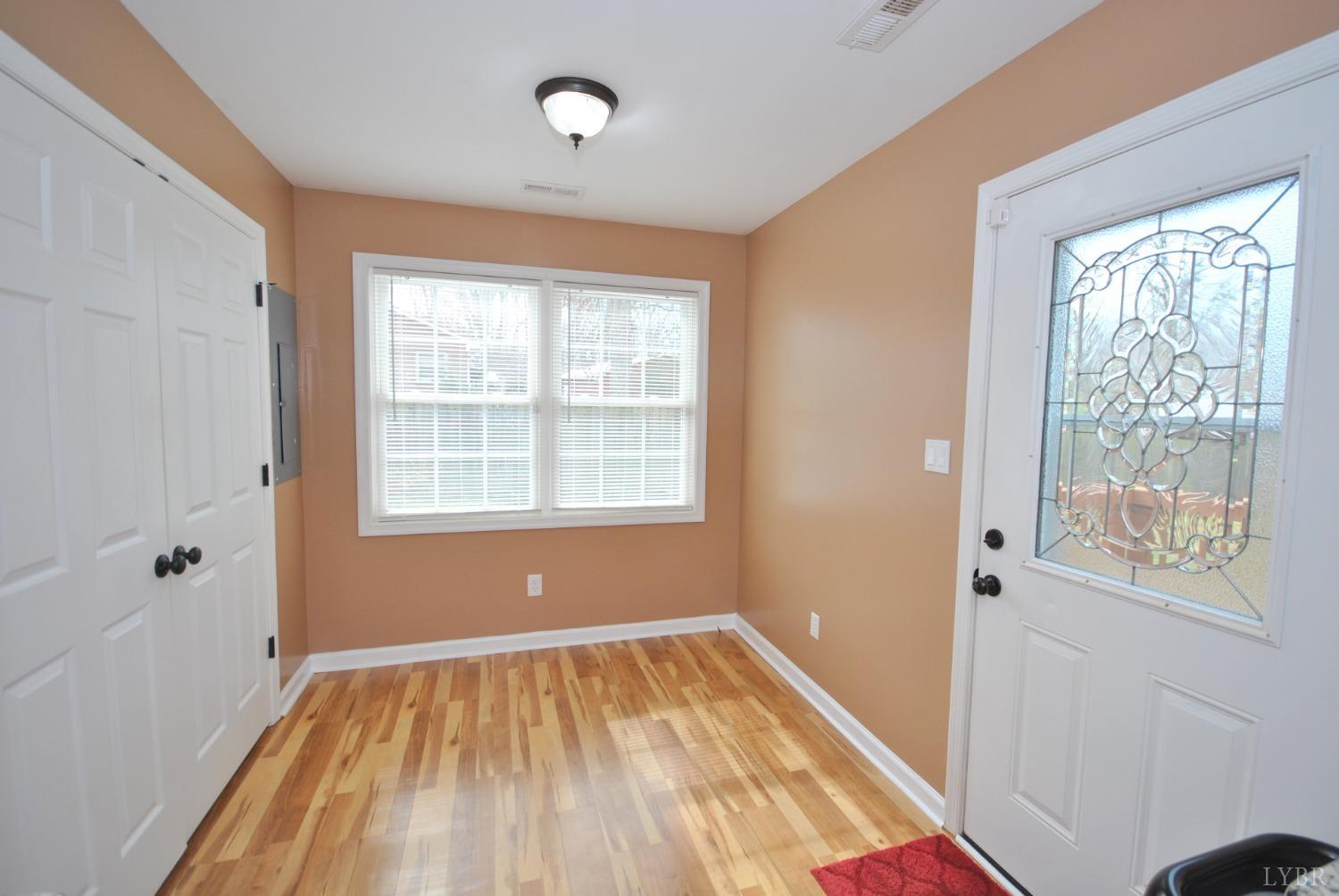 1127 Wiggington Road Lynchburg, VA 24501 - Photo 9 of 34 Gallery Image 9