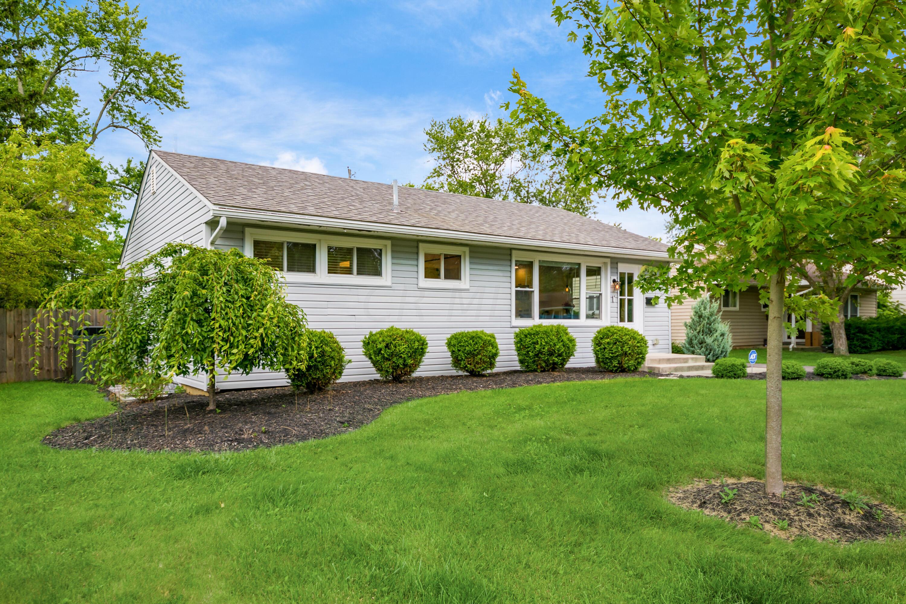 2452 Woodstock Road Columbus, OH 43221 - Photo 3 of 39 005_ Rd Columbus OH 43221 USA