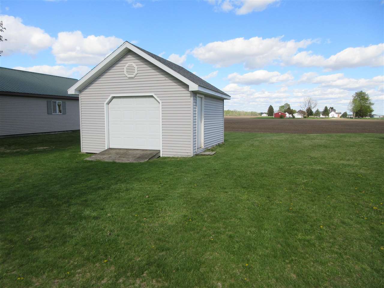 6030 North Warner Road Elwell, MI 48832 - Photo 31 of 31 1883271-30.JPG