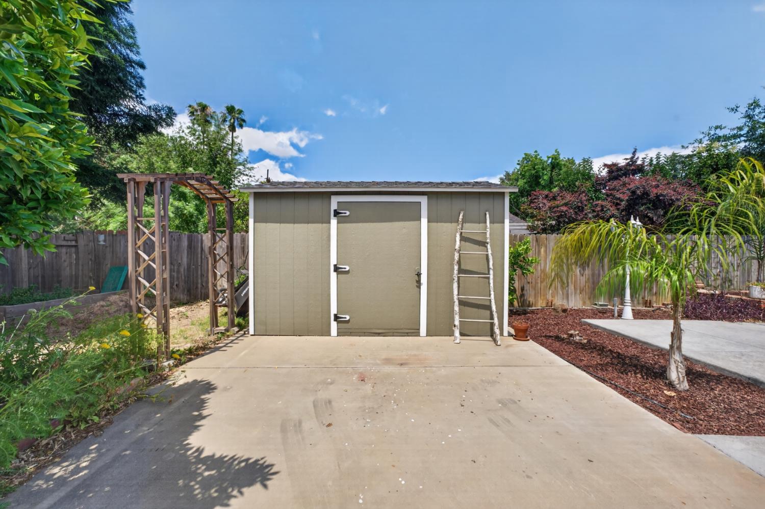 1880 Magnolia Street Gridley, CA 95948 - Photo 64 of 95