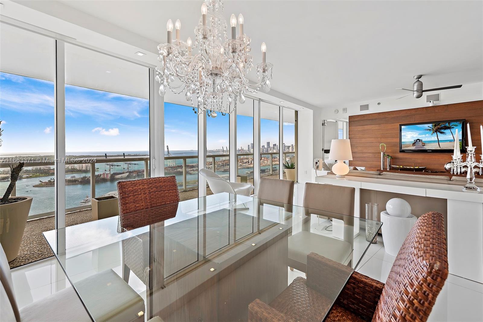450 Alton Road, Unit 3601 Miami Beach, FL 33139 - Photo 12 of 50 Gallery Image 12