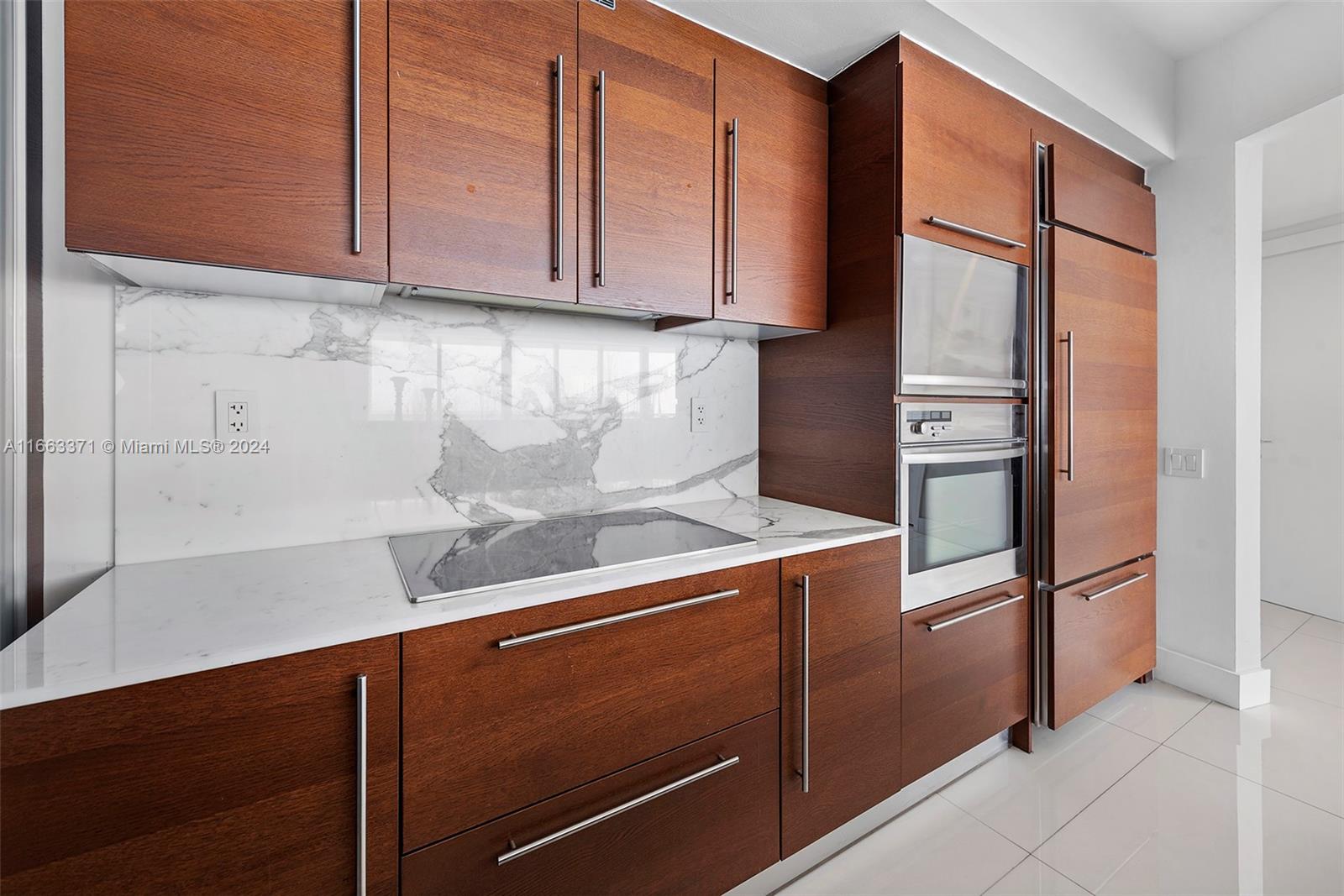 450 Alton Road, Unit 3601 Miami Beach, FL 33139 - Photo 14 of 50 Gallery Image 14