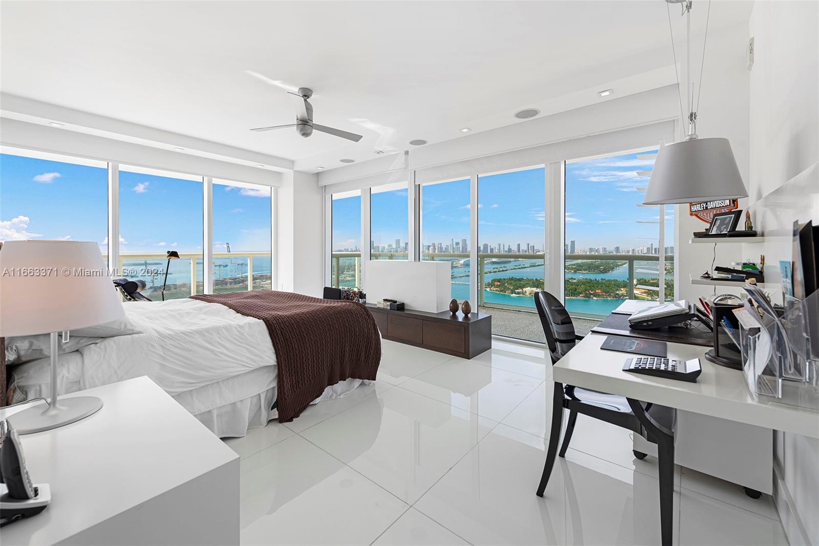 450 Alton Road, Unit 3601 Miami Beach, FL 33139 - Photo 21 of 50 Gallery Image 21