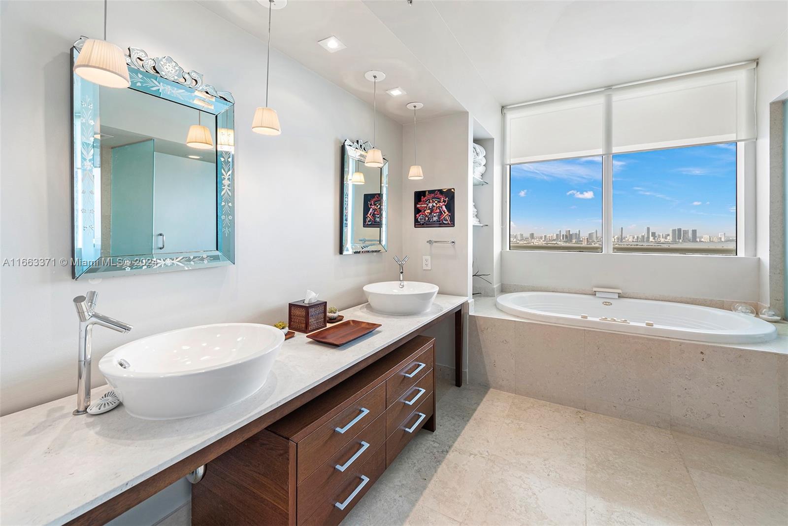 450 Alton Road, Unit 3601 Miami Beach, FL 33139 - Photo 23 of 50 Gallery Image 23
