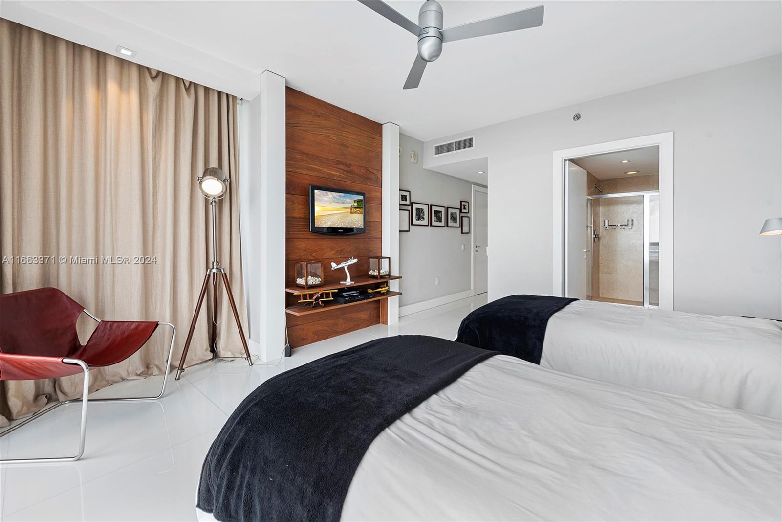 450 Alton Road, Unit 3601 Miami Beach, FL 33139 - Photo 27 of 50 Gallery Image 27