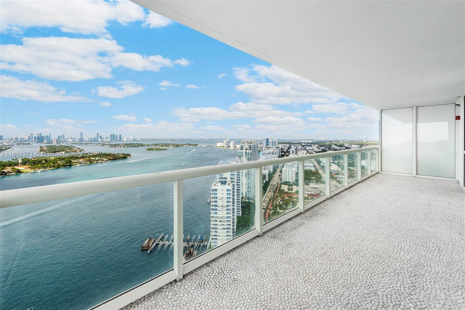 450 Alton Road, Unit 3601 Miami Beach, FL 33139 - Photo 34 of 50 Gallery Image 34