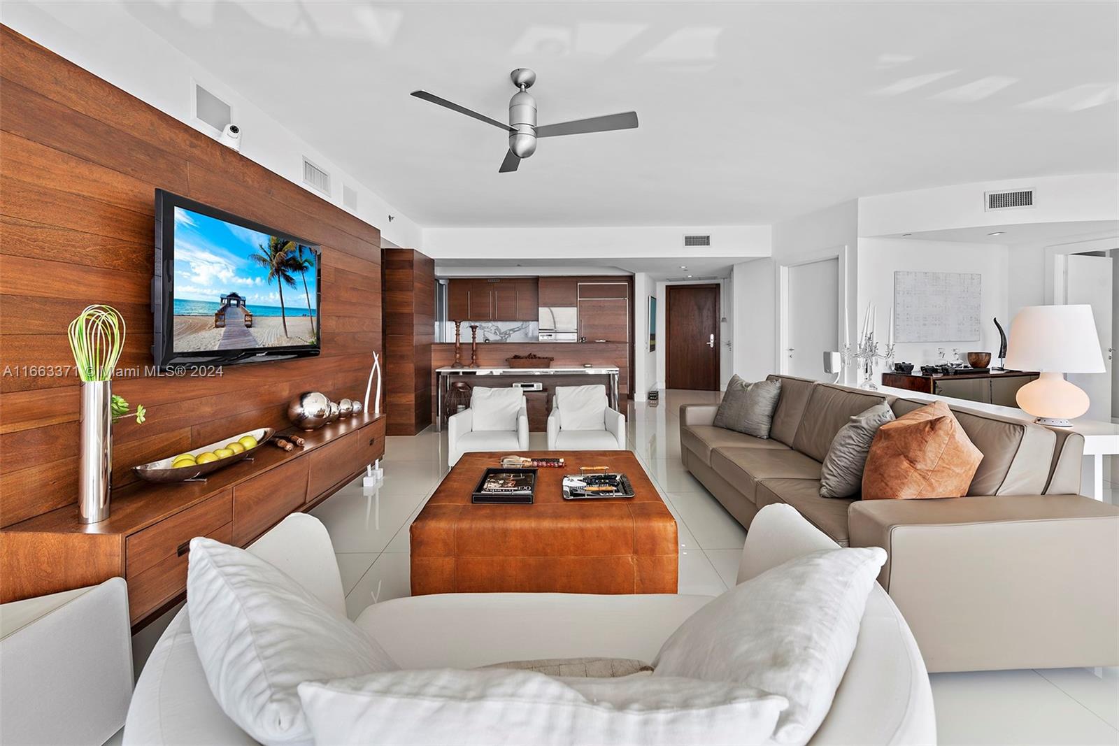 450 Alton Road, Unit 3601 Miami Beach, FL 33139 - Photo 7 of 50 Gallery Image 7