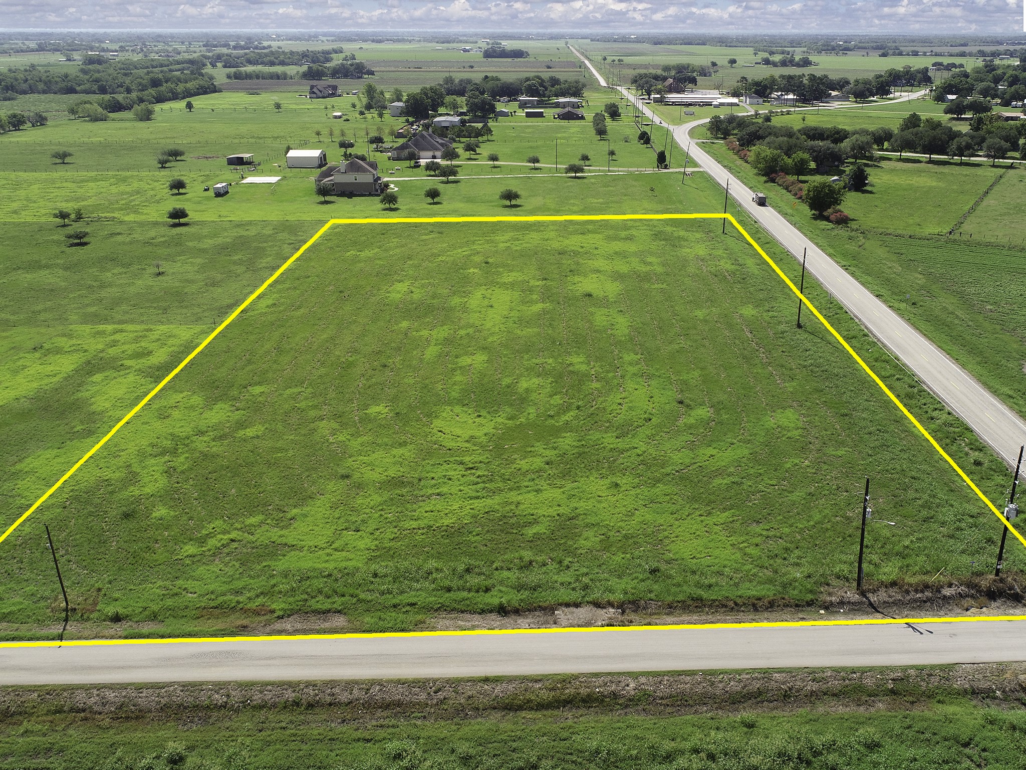 10932 Mlcak Road Sealy, TX 77474 - Photo 6 of 11 a view of a tennis court